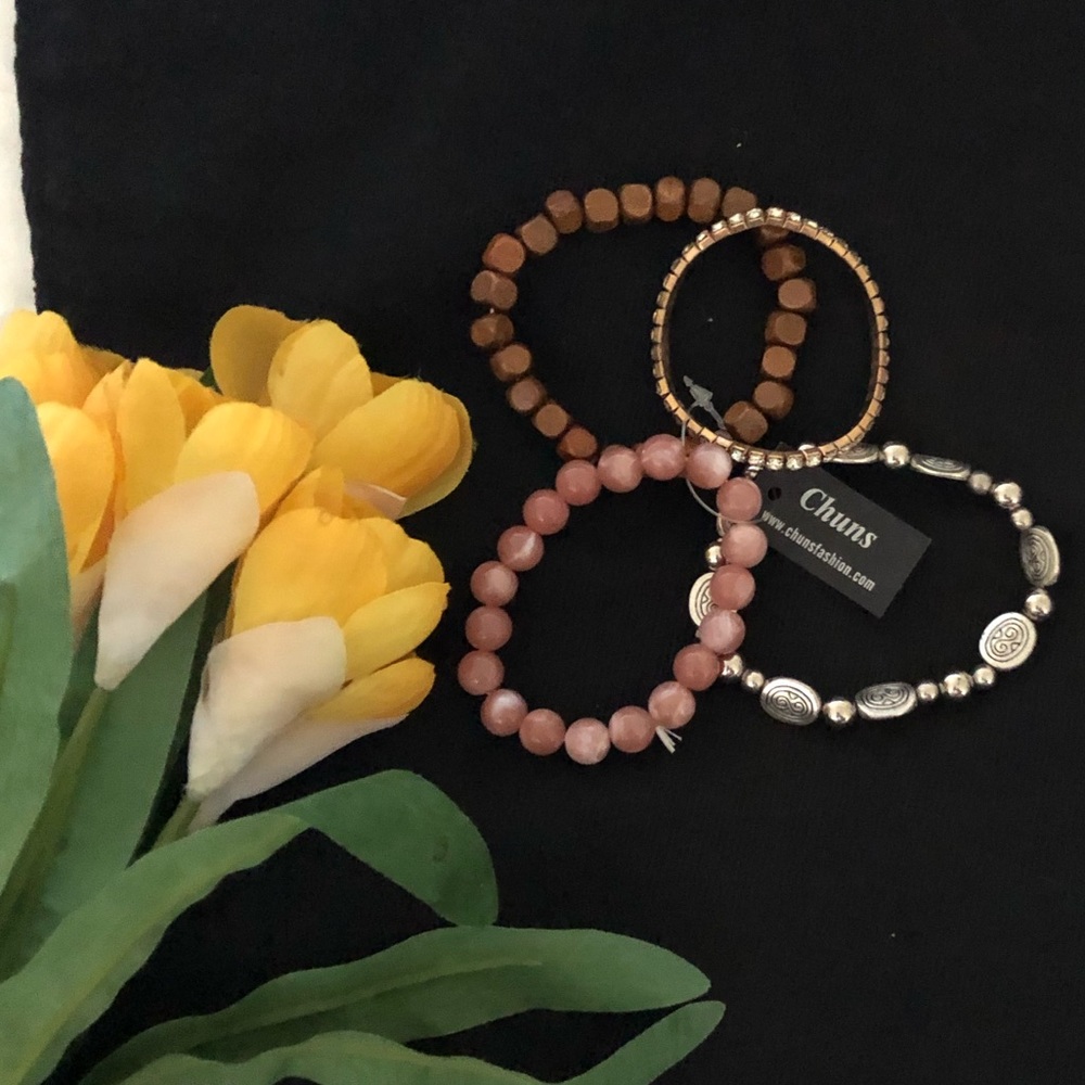 Chuns Set of 4 Fashion Bracelets NWT